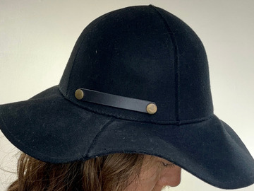 Selling: Black Felt Wide Brim Hat