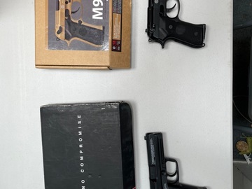 Selling: Airsoft guns & equipment-selling as a lot
