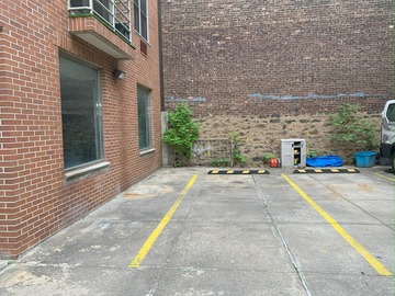 Monthly Rentals (Owner approval required): Williamsburg Brooklyn NY, Safe, Gated Prime Parking With Storage.