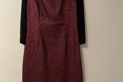 Shop: Tengdahl Sparkly Dress