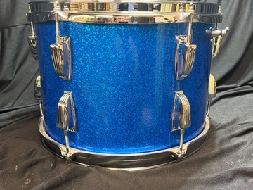 Selling with online payment: 64 Ludwig 13x9 Blue Sparkle tom