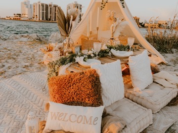 Offering without online payment (No Fees): Boho Luxe Beach Sunset Picnic