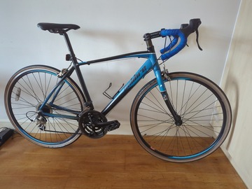 Hiring Out (per day): Size M road bike (with helmet lock and water bottle)
