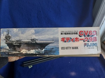 Selling with online payment: Fujimi 1/700 USS KITTY HAWK CV63 1998 Kit 44125