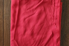 Selling with online payment: Red polyester lining 2 1/3 yds