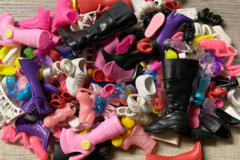 Buy Now: 100 pairs of Barbie Doll Shoes