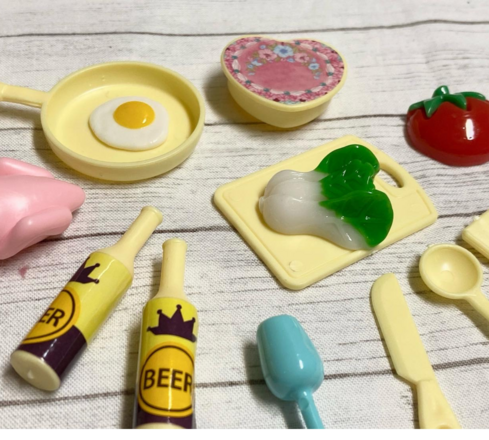 200pcs. Adorable Barbie Food/Utensils for Fashion Dolls