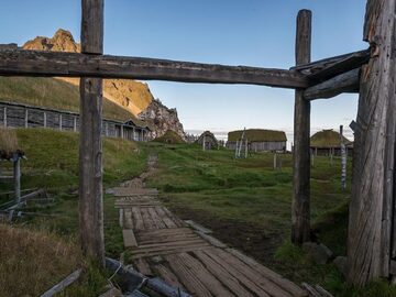 Projektpresentationer: Abandoned Viking film set in Iceland