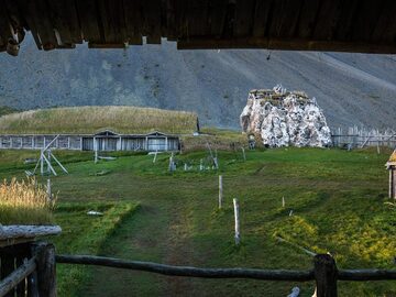 Projektpræsentationer: Abandoned Viking film set in Iceland