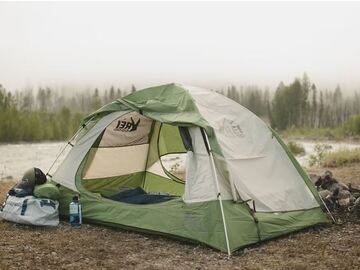 For Sale: Amazon basics 4 person tent