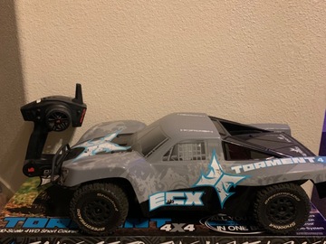 Selling: ECX Torment 1:10 4WD short course truck