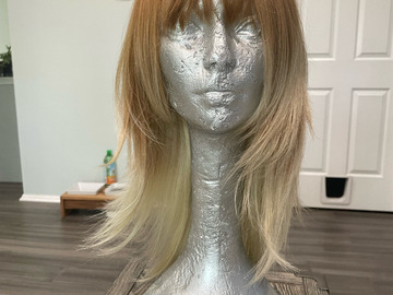 Selling with online payment: Medium Blonde Gradient Wig