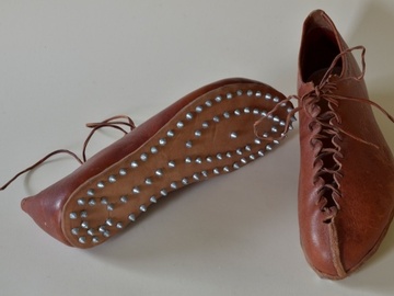 Tuotanto: Römische Schuhe Modell L 11