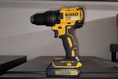 Renting out with online payment: Dewalt Drills