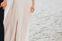 Myydään (Yksityinen): Pronovias häämekko