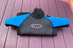 General outdoor: Shortie TWF Age 12 wetsuit