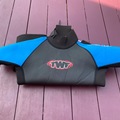General outdoor: Shortie TWF Age 12 wetsuit