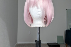 Selling with online payment: Short Pink Wig 