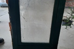 Biete Hilfe: gebrauchtes Metall-Fenster