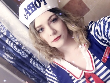 Selling with online payment: Robin: Stranger Things Scoops Ahoy Uniform