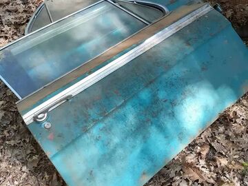 Selling with online payment: 1962 super sport doors