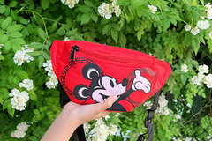 Comprar ahora: 30pcs cartoon Mickey shoulder bag chest bag slung waist bag