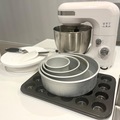 Renting out with online payment: Cake baking set