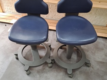 Gebruikte apparatuur: 2 stoeltjes 