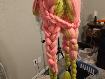 Selling with online payment: Demon Slayer Mitsuri wig styled