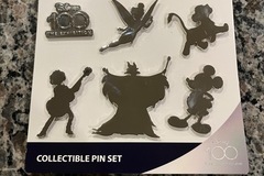 Selling with online payment: Disney 100 The Exhibition Collector Pin Set