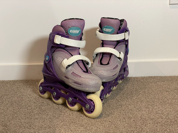 Renting out with online payment: Kids Adjustable Roller blades