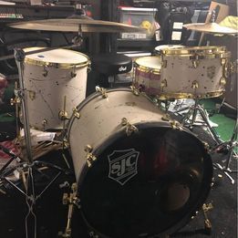 22x22 store bass drum
