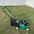 Renting out with online payment: Petrol lawnmower 