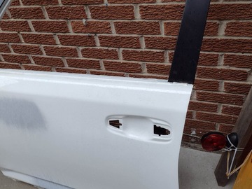 Selling with online payment: 2014 to 2022 Toyota 4Runner - Left Door Shell