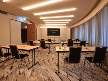 Book a meeting: Coal River - Sophisticated meeting space