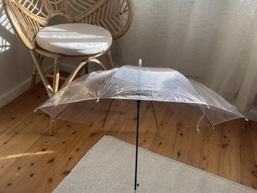 Selling: Clear umbrellas 