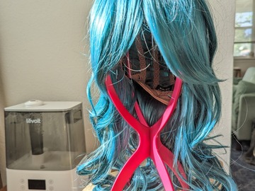 Selling with online payment: Arda wavy teal wig (sailor Neptune)
