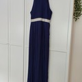 Myydään (Yksityinen): Tummansininen kaason mekko hopealla vyötärön koristeella