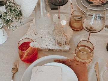 Selling: Two tone beige dinner & side plate combo