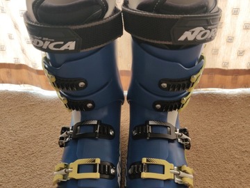 Winter sports: Nordica GPX 100 size 26.5 ski boots 
