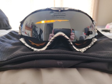 Winter sports: Double lens ski goggles 