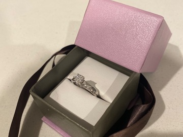 For Sale: 10k white gold, 0.25 carat diamond ring size S ring