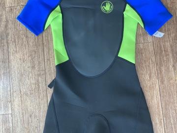 Selling with online payment: Body glove wetsuit 