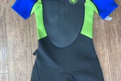 Selling with online payment: Body glove wetsuit 