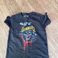 Selling with online payment: Guns n roses T-shirt