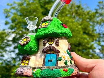  : 7" Mushroom Treehouse Ceramic Glass Pipe - Colorful 