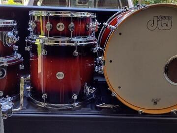 Selling with online payment: Drum Workshop Design Series 5 Pc.