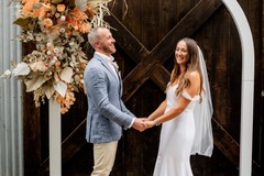 Selling: Dried Floral Arbour Piece 