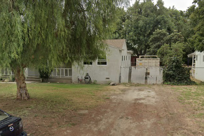 Reseda CA, RV, Camper Trailer Or Boat on Trailer Space 
