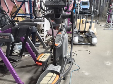 Renting out: NordicTrack Elite 14.7 Elliptical  Rental